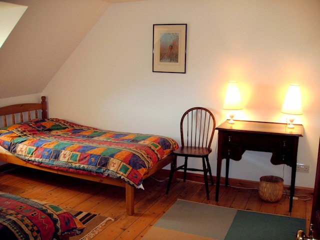 Achiltibuie self catering cottage twin bedroom